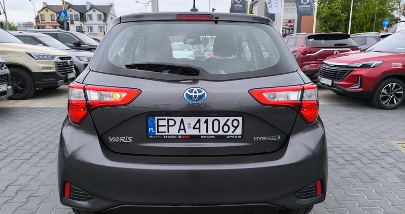 Toyota Yaris cena 61900 przebieg: 68000, rok produkcji 2018 z Gołańcz małe 277